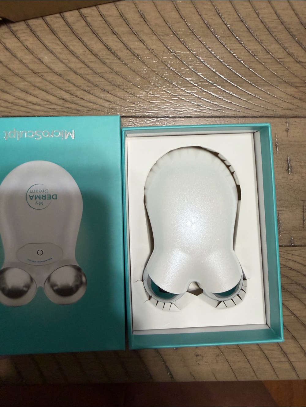 White Facial Microcurrent Massager - White